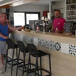 Mobil-home A Avec Terrasse - Api-1-52-960 * Saint-Jean-de-Monts