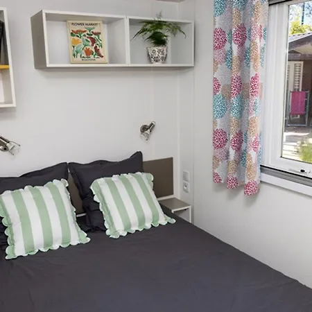 Mobil-home A Avec Terrasse - Api-1-52-960 *