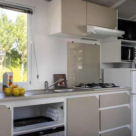 Mobil-home A Avec Terrasse - Api-1-52-960 Saint-Jean-de-Monts